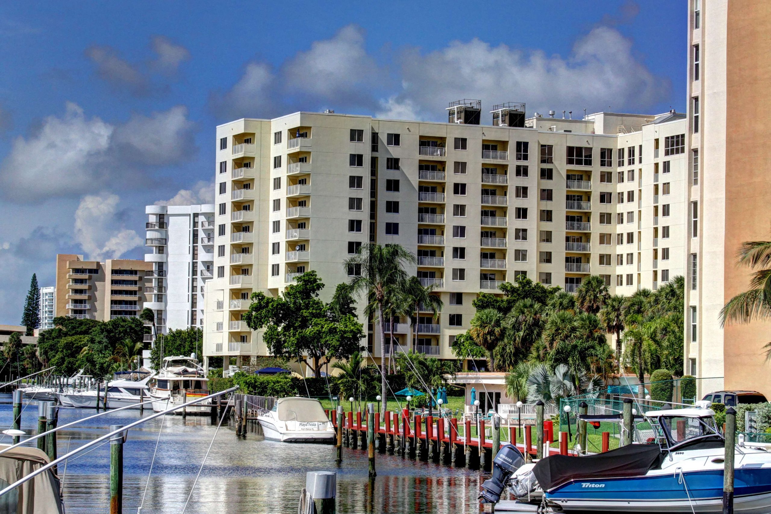 Five Star Premier Residences of Pompano Beach