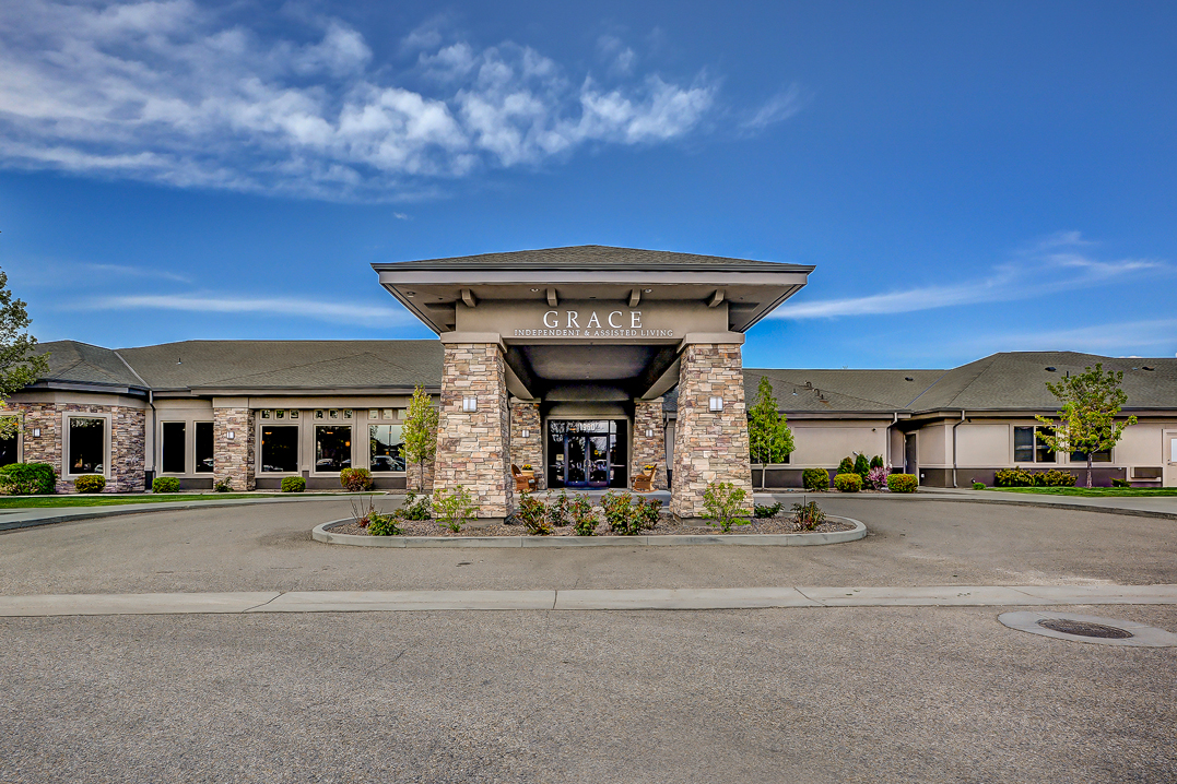 Grace Assisted Living - Fairview Lakes