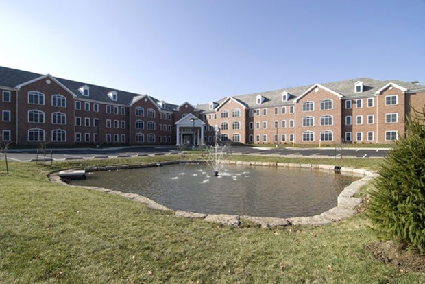 Armour Oaks Senior Living Community