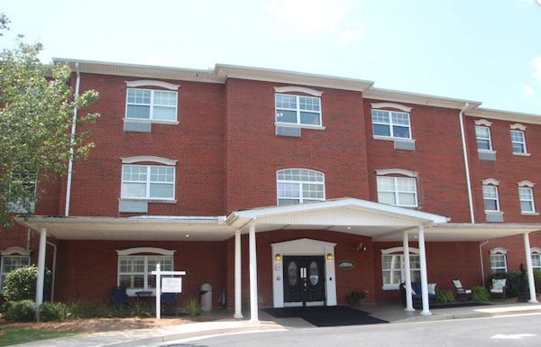 Ashton Manor at Sugarloaf | Senior Living Community