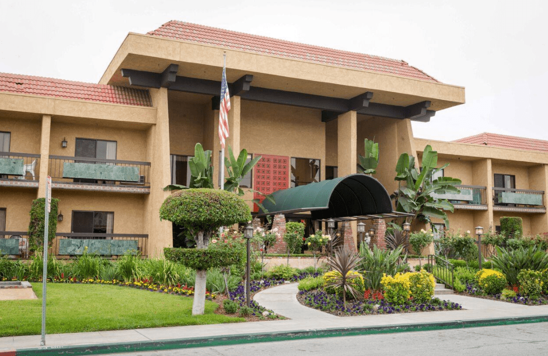 Arcadia Gardens Retirement Hotel