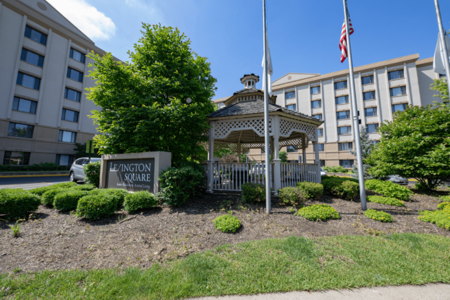 Lexington Square of Lombard