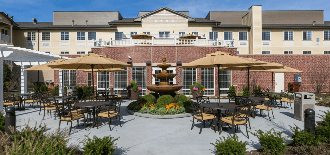 Green Oaks Senior Living