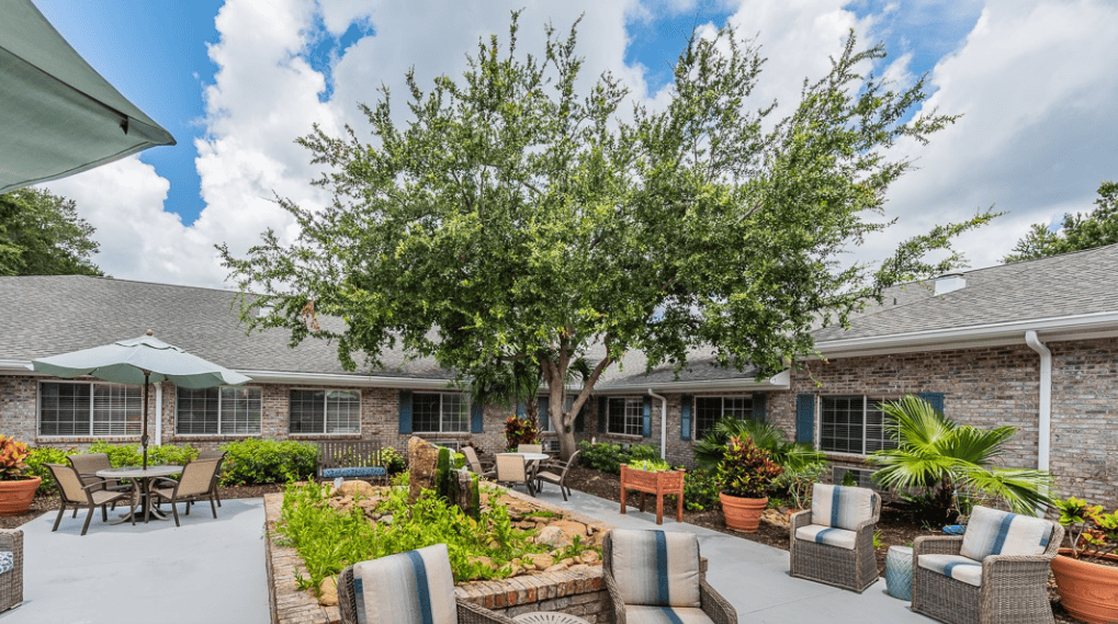 The Colonnade at Carrollwood